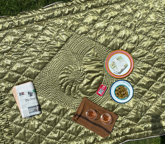 Nautilus Yorgan Blanket - Olive