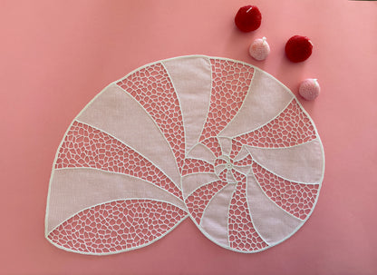 Lace Nautilus
